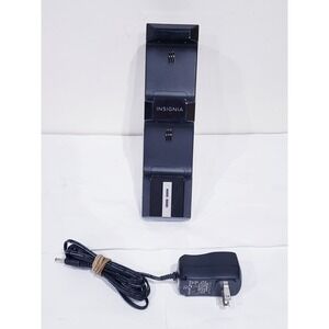 Insignia NS-XBODRC101 Dual Controller Charging Dock For Xbox One